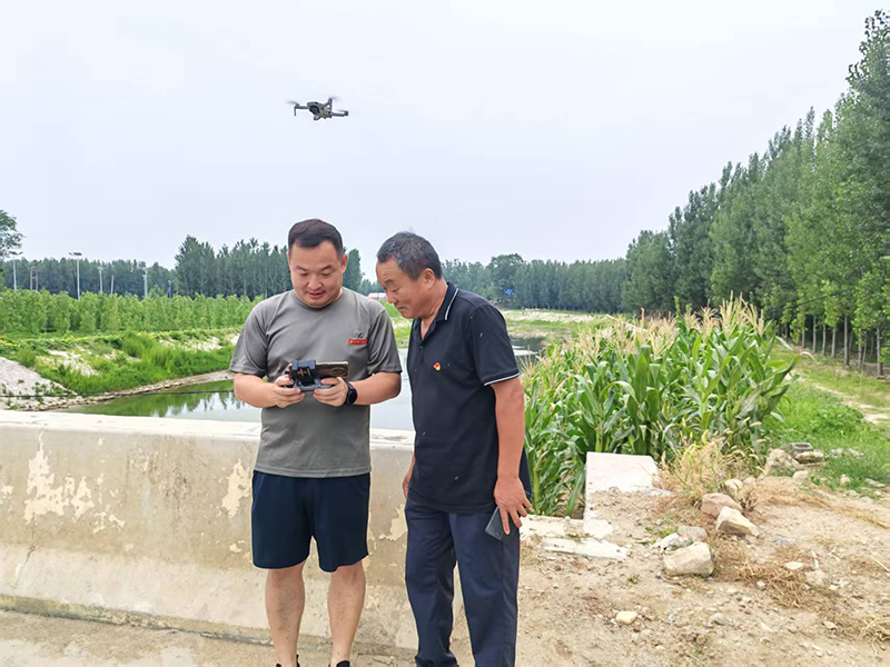 平邑县卞桥镇西荆埠村第一书记：无人机升空 织密防溺水与防汛“安全网” 第 2 张