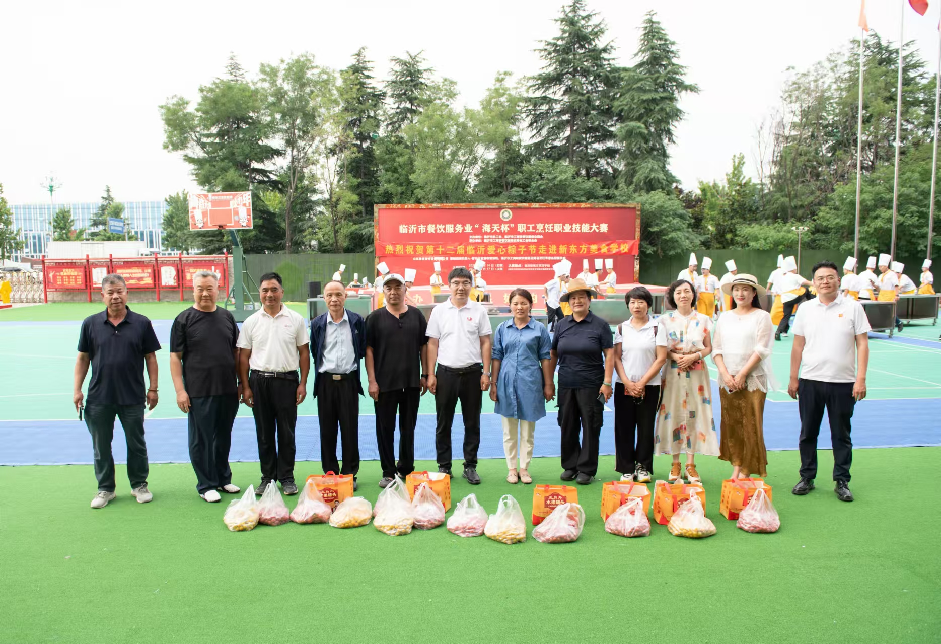 第十二届临沂爱心粽子节在临沂新东方烹饪学校圆满举办！
